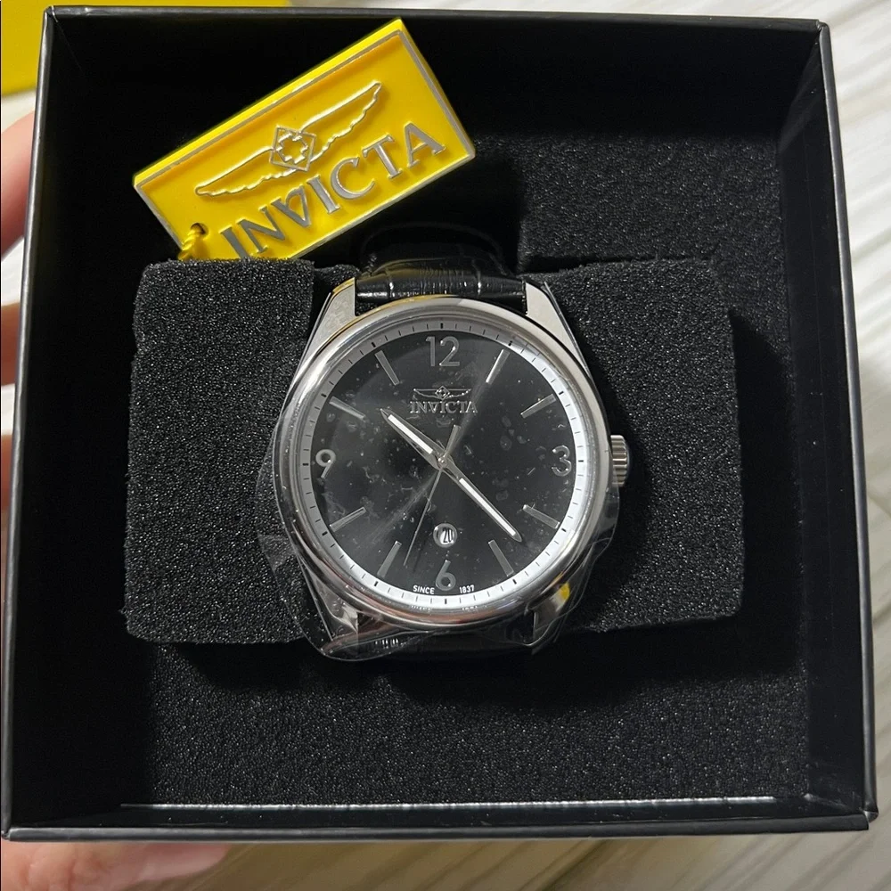 Invicta sleek refined